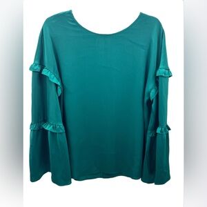 WORTHINGTON bold emerald ruffled sleeve